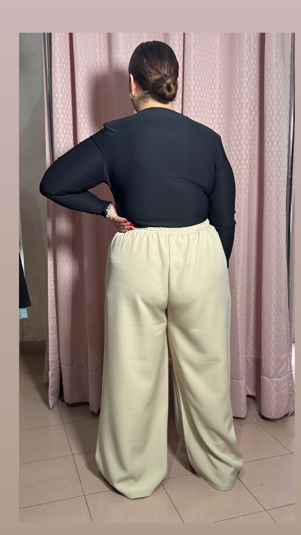 Pantamolla effetto raso beige