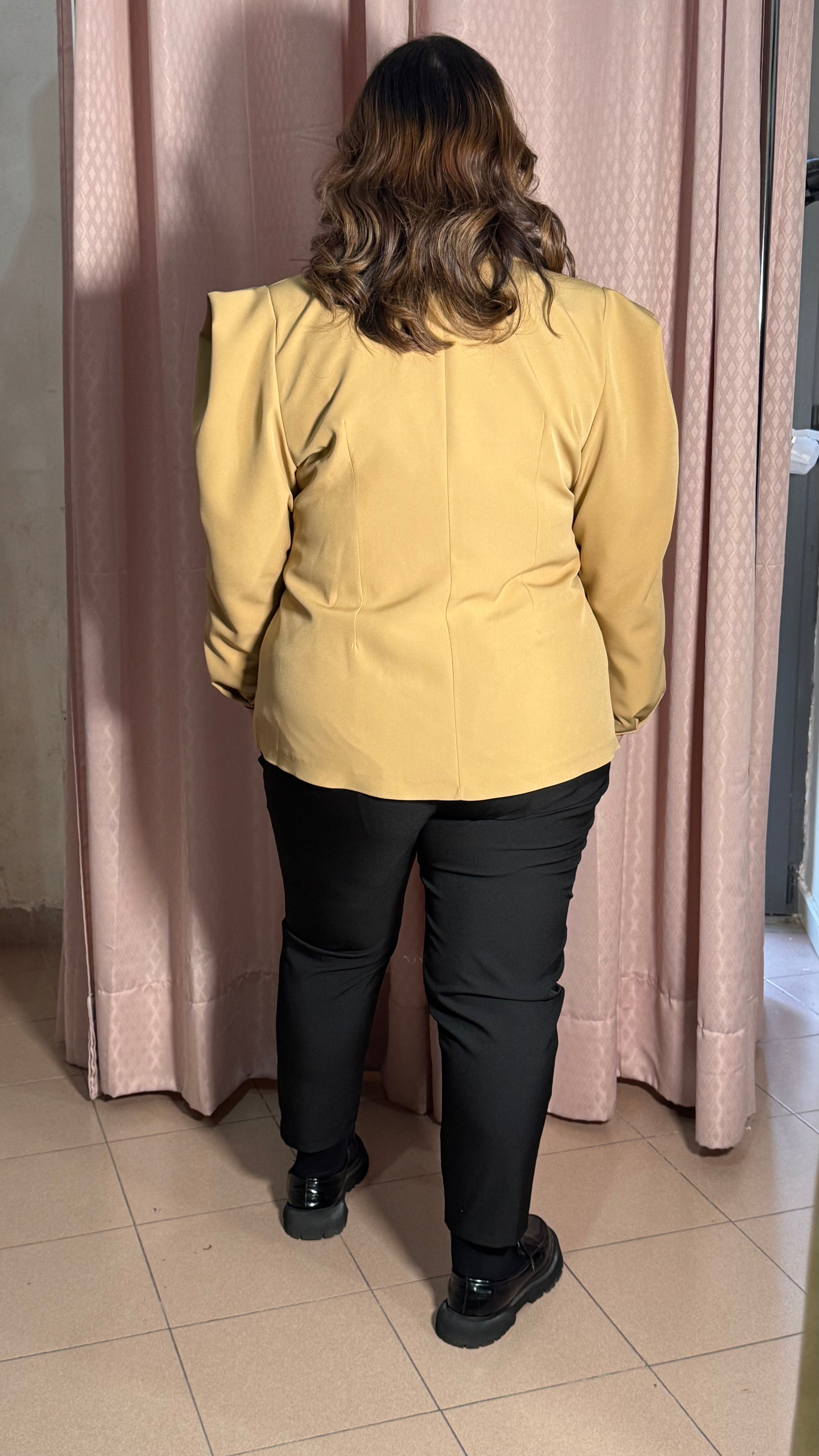 Pantalone con cinturone