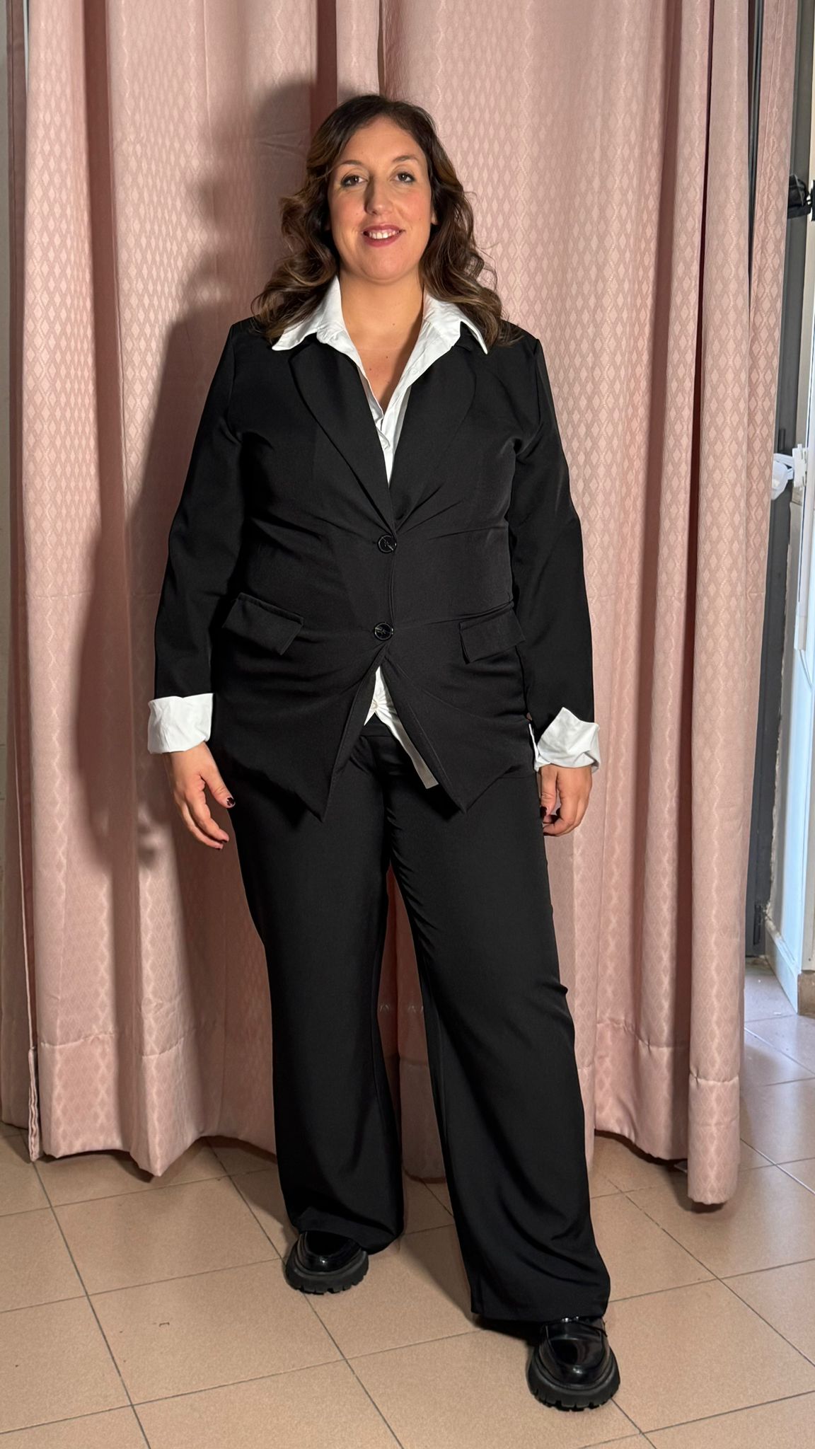 Tailleur Nero Con Camicia